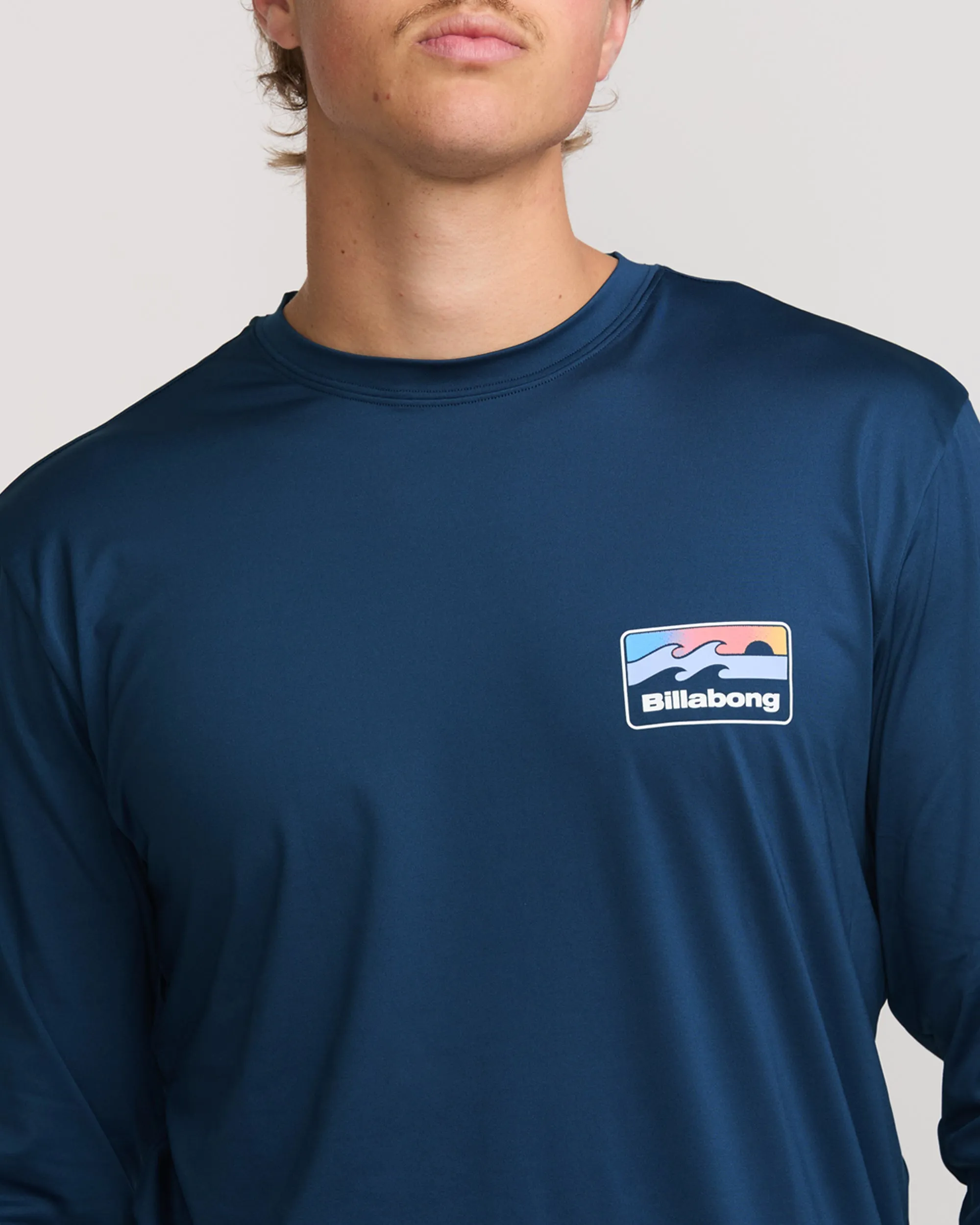 Runner Loose Fit Long Sleeve Surf Tee - Midnight sold by Billabong product image thumbnail 4