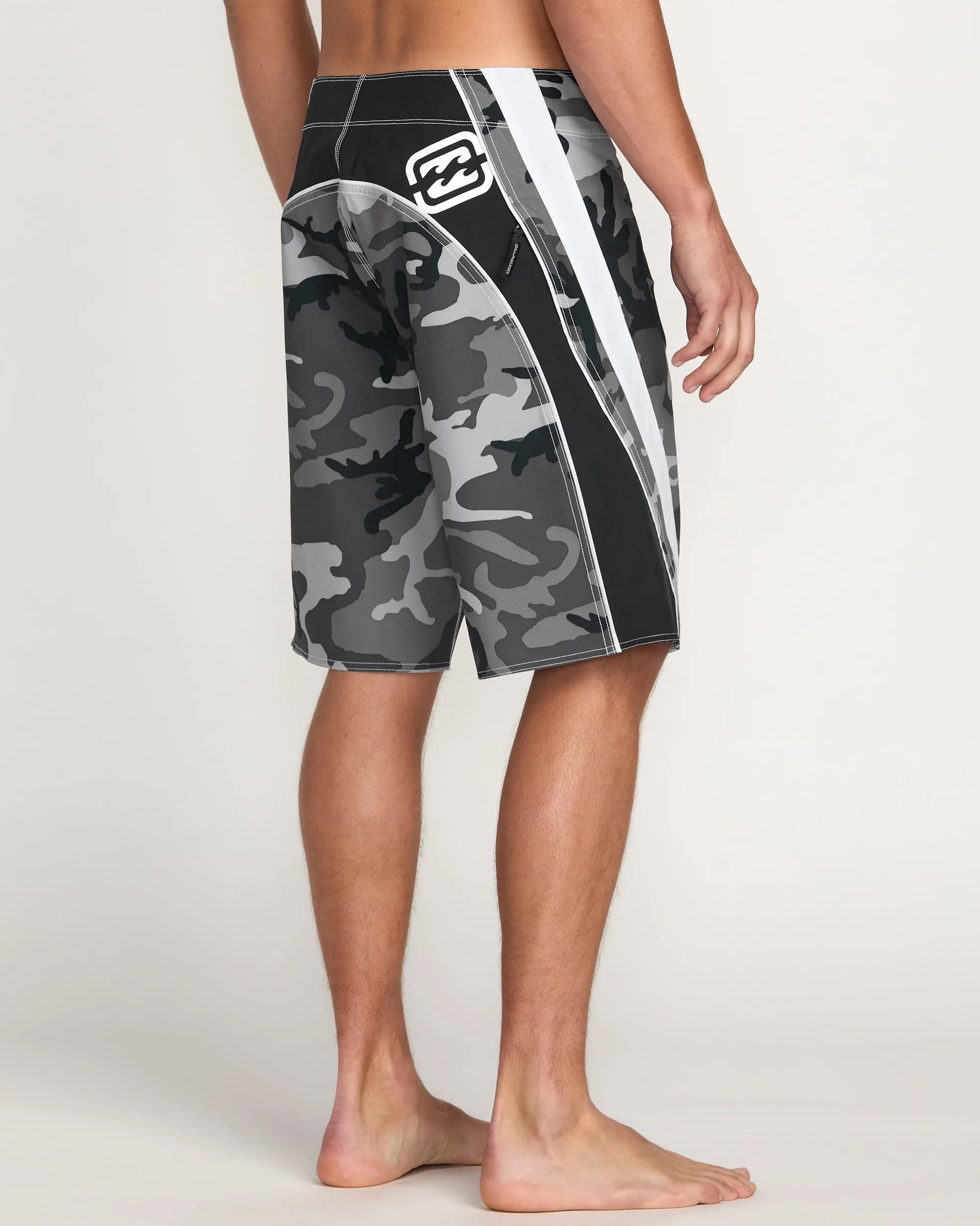 Fluid 2K Pro Performance 21" Boardshorts - Camo sold by Billabong product image thumbnail 2