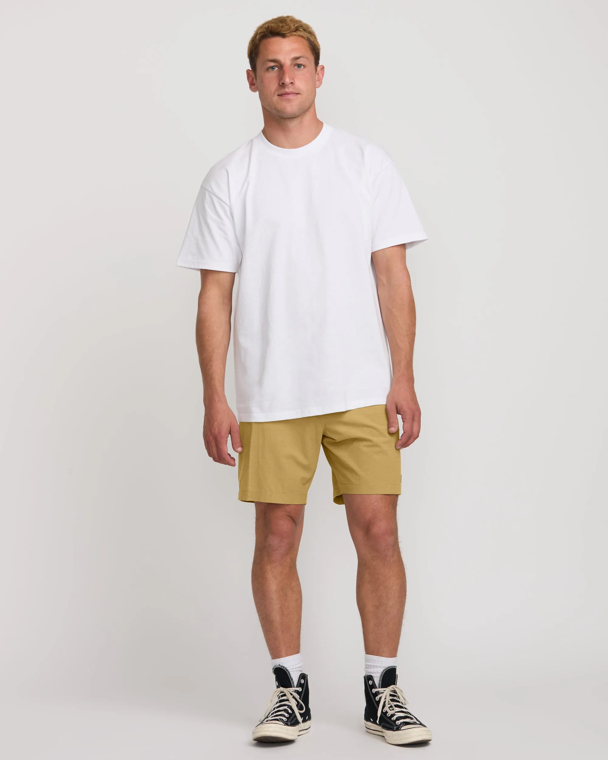 Crossfire Wave Wash Submersible 18" Hybrid Shorts - Khaki sold by Billabong product image thumbnail 5