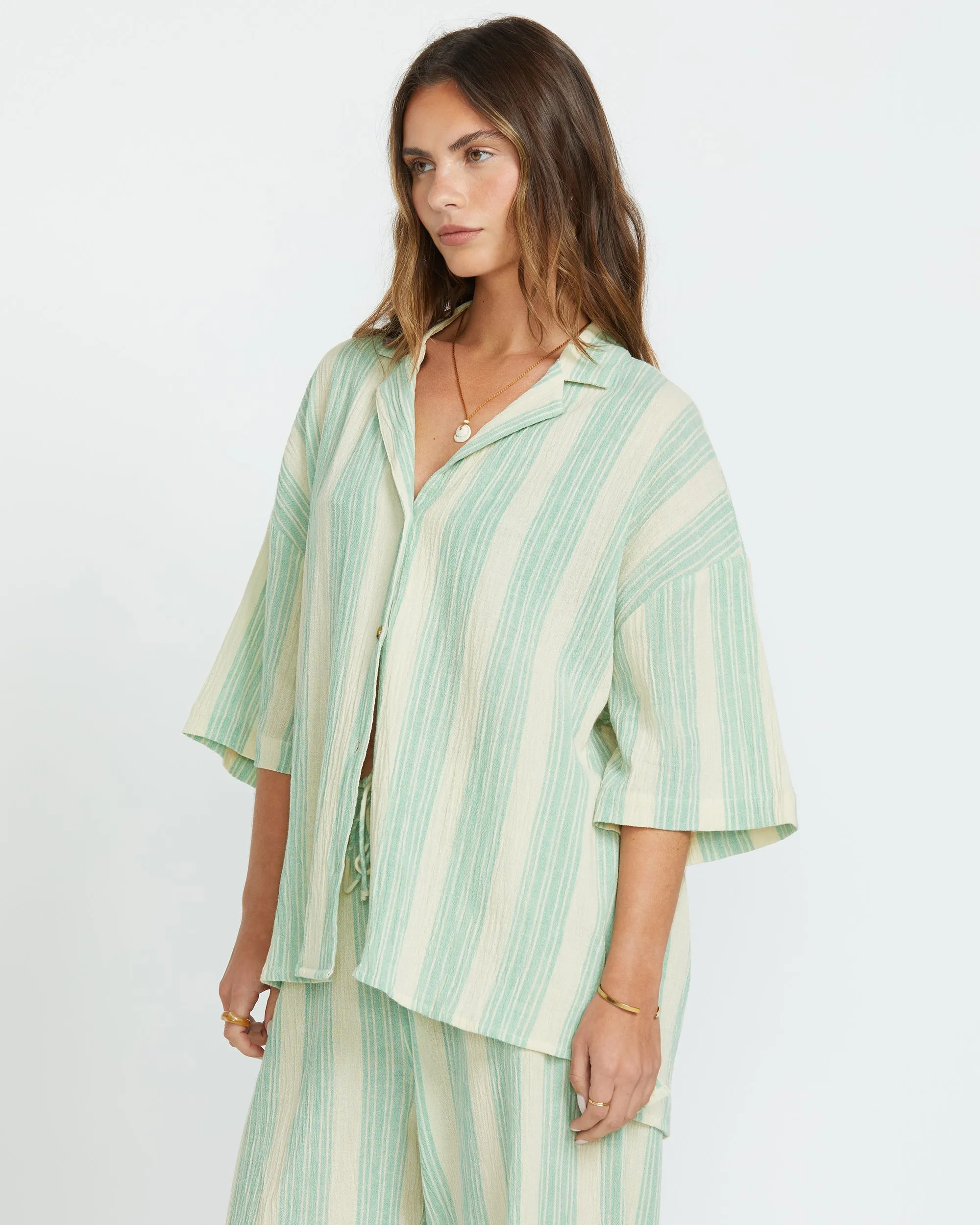 Beach Side Short Sleeve Shirt - Island Green sold by Billabong product image thumbnail 4