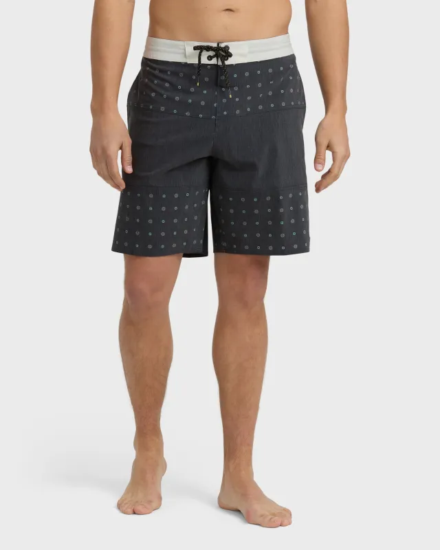 Tribong Lo Tide 19" Boardshorts - Black sold by Billabong