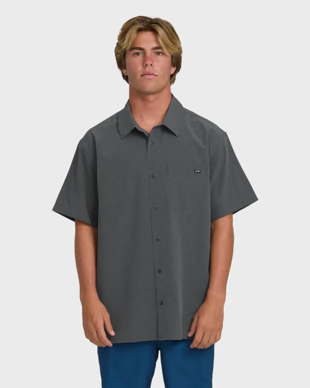 Adventure Division Surftrek Perf Short Sleeve Woven Shirt - Carbon made by Billabong