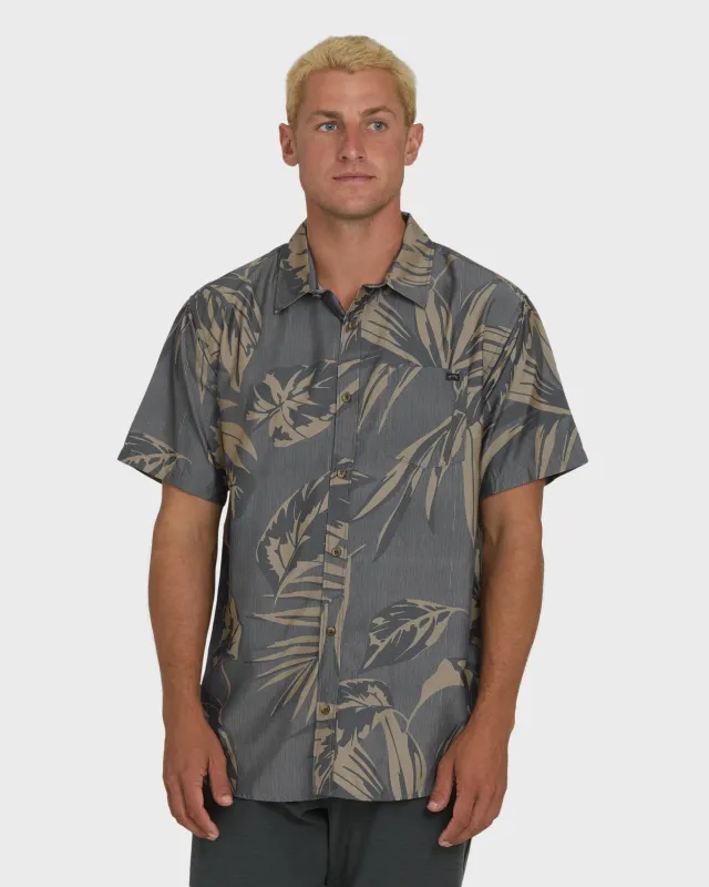 Sundays Lounge Short Sleeve Woven Shirt - Black made by Billabong