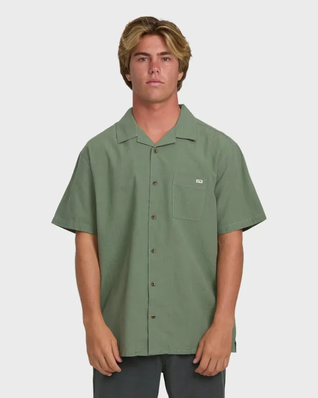 Victoria Vacay Short Sleeve Woven Shirt - Granite Green made by Billabong