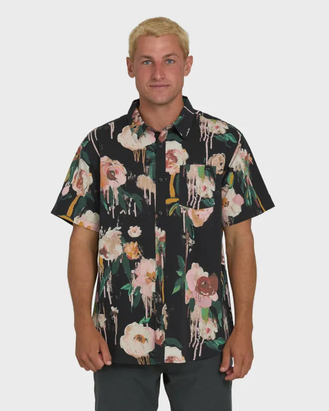 Sundays Short Sleeve Woven Shirt - Black made by Billabong