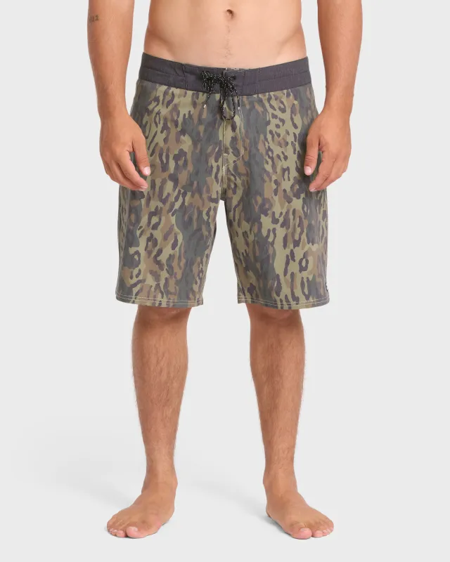 Sundays Pro 19" Boardshorts - Khaki made by Billabong