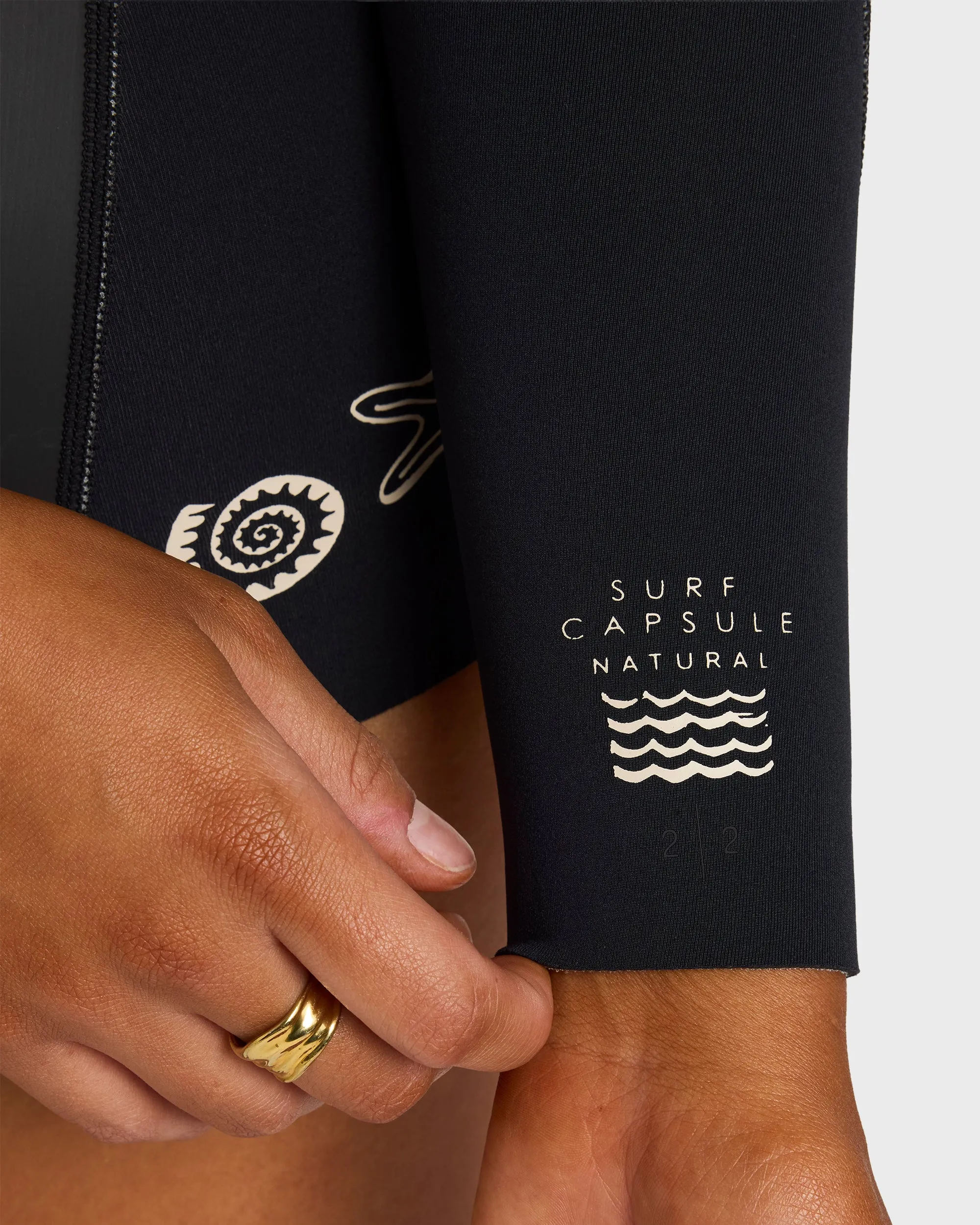 2mm Salty Dayz Long Sleeve Springsuit - Glideskin Black sold by Billabong product image thumbnail 5