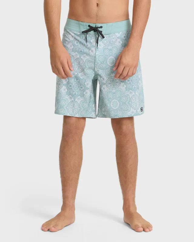 Good Times Pro 17" Boardshorts - Seaport made by Billabong