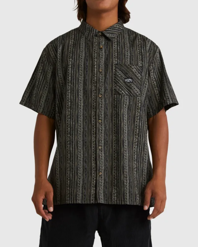 King Stringray Waves Short Sleeve Woven Shirt - Black made by Billabong