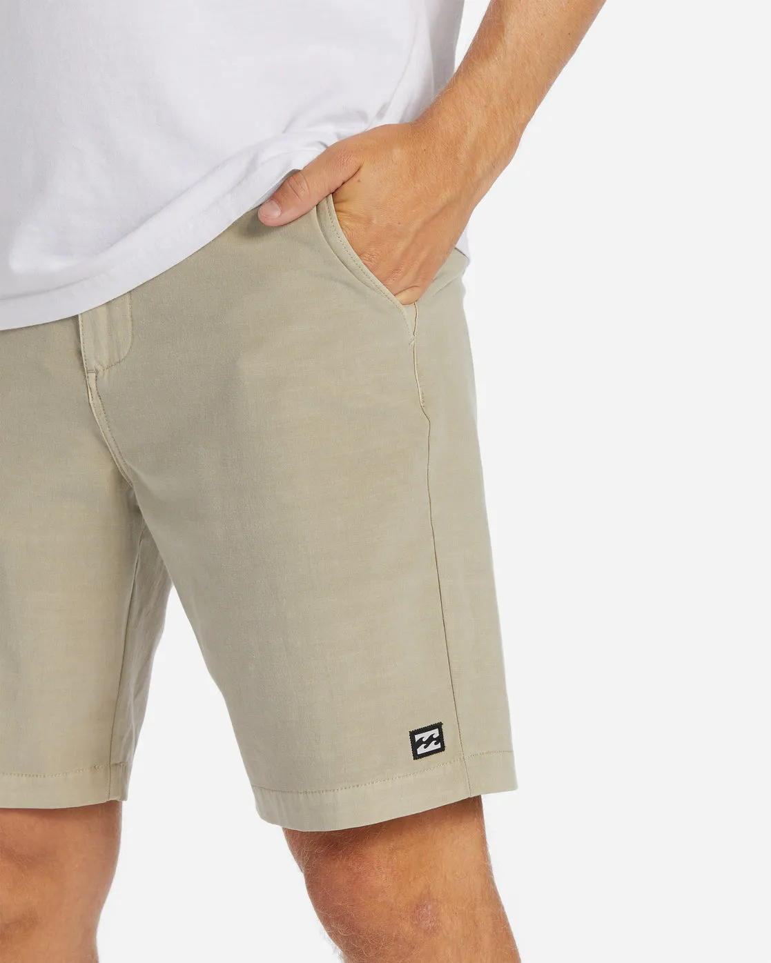 Crossfire Wave Washed 18" Hybrid Submersible Shorts - Oyster sold by Billabong product image thumbnail 4