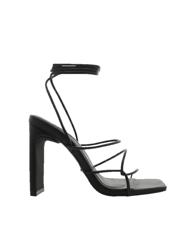 TORANCE WIDE FIT - BLACK sold by Billini