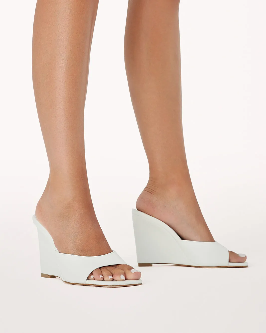 KARLA - WHITE sold by Billini product image thumbnail 5