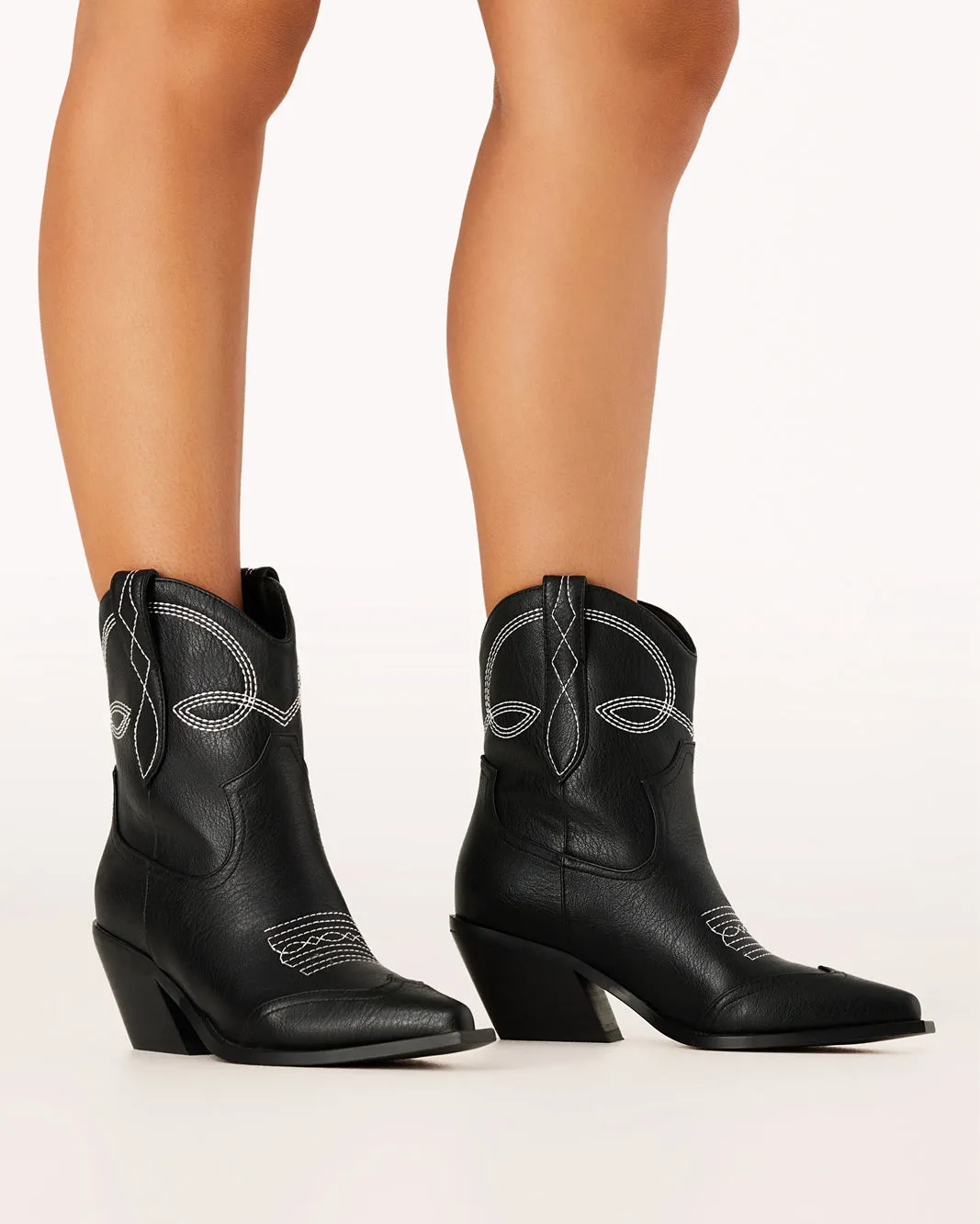 UDEL - BLACK sold by Billini product image thumbnail 4