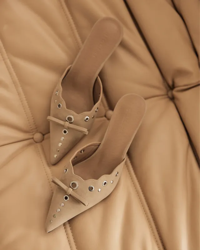 ELIO - LIGHT TAUPE SUEDE sold by Billini