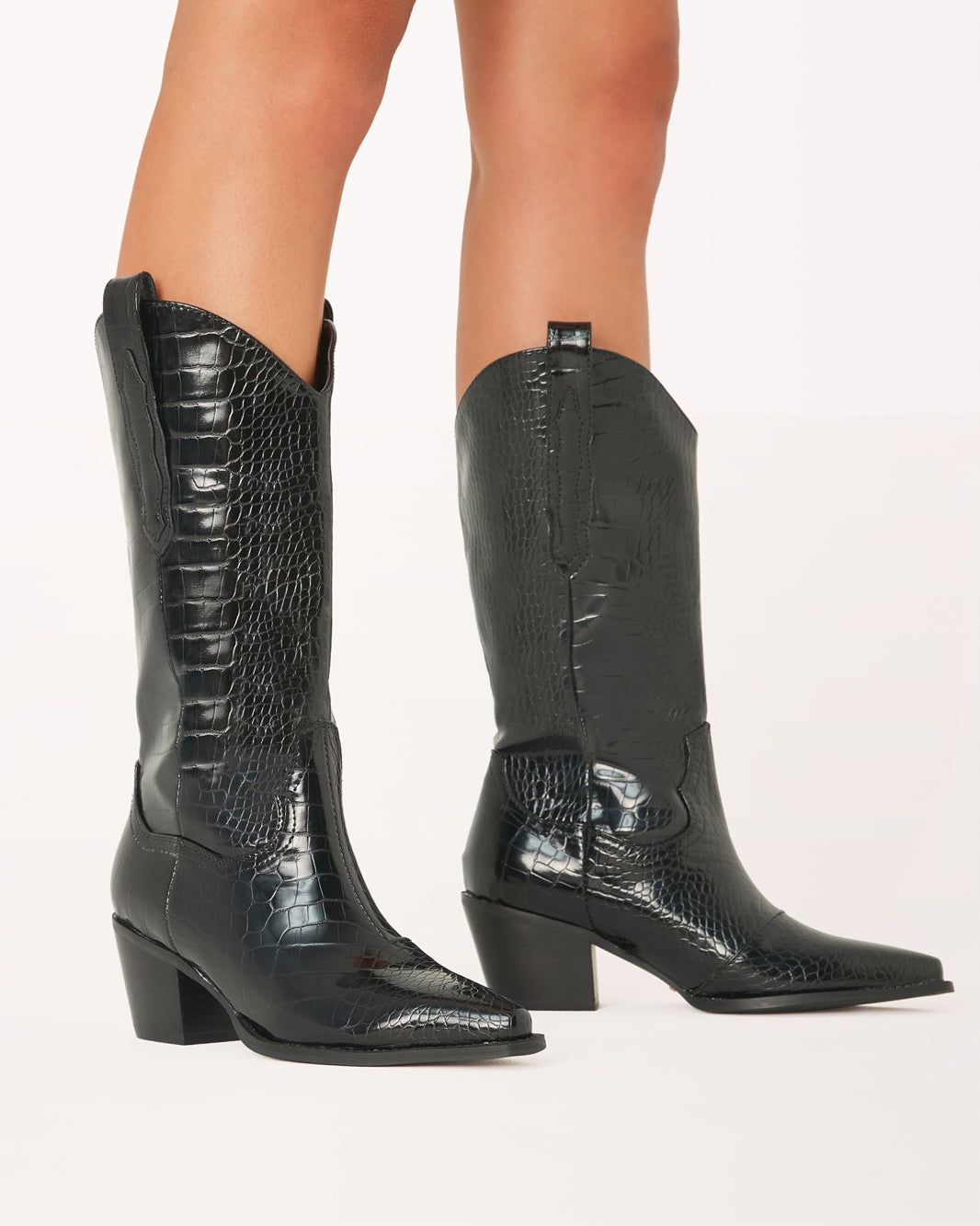 DEACON - SHINY BLACK CROC sold by Billini product image thumbnail 4