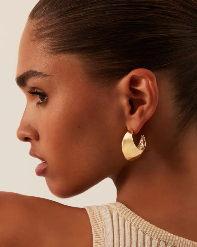 DEZRA EARRING - GOLD sold by Billini