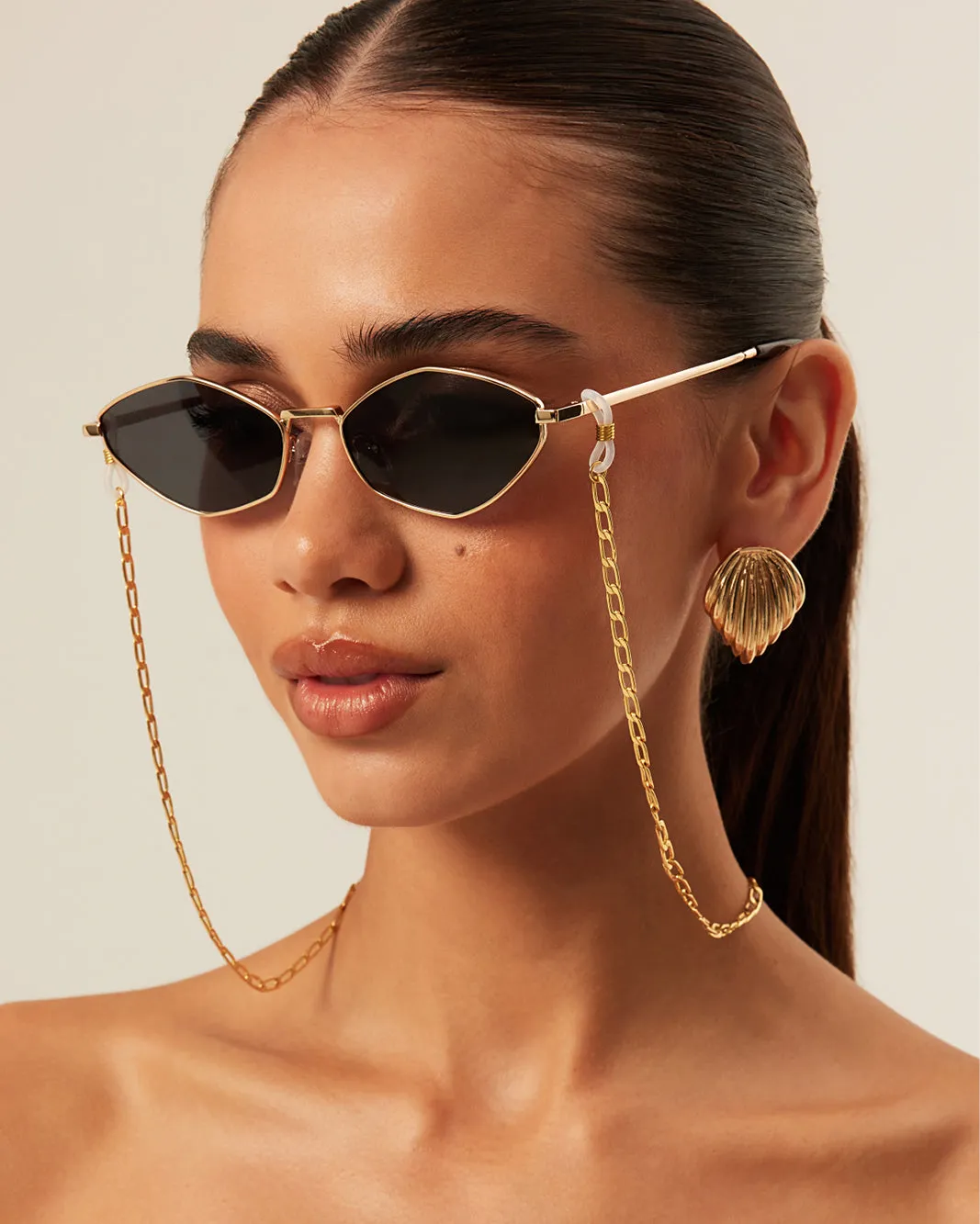 SUNGLASS CHAIN - GOLD sold by Billini product image thumbnail 3