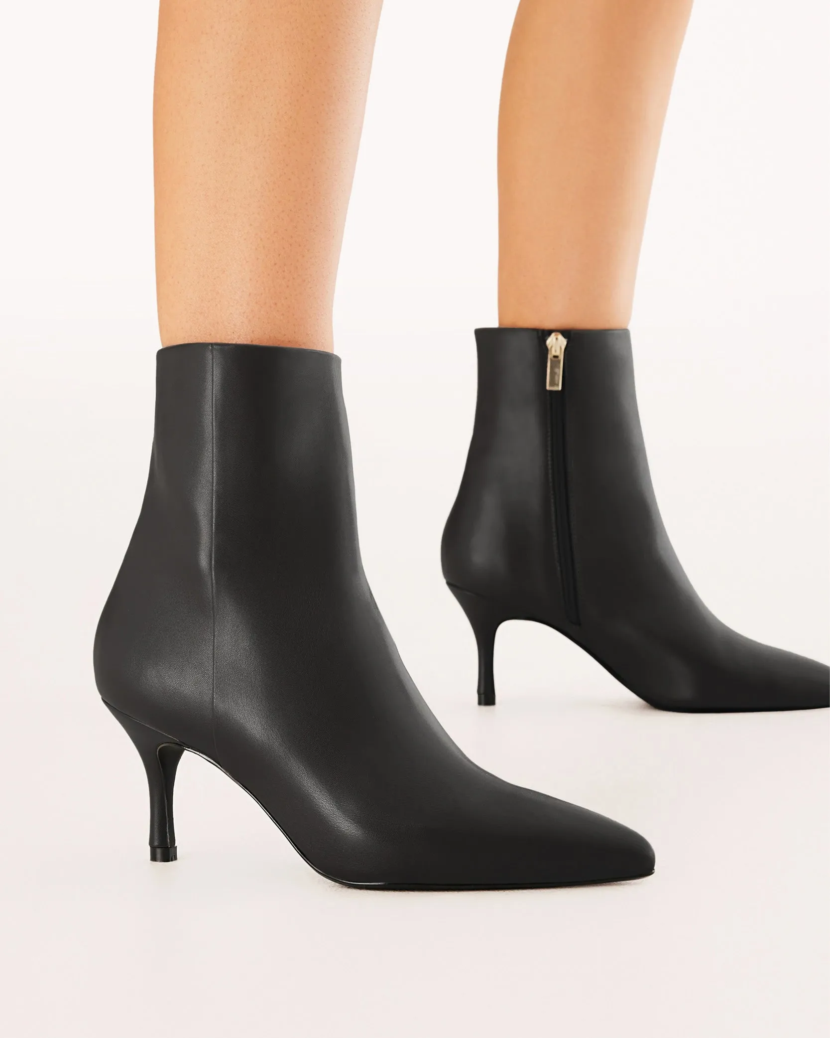 PETUNIA - BLACK sold by Billini product image thumbnail 4