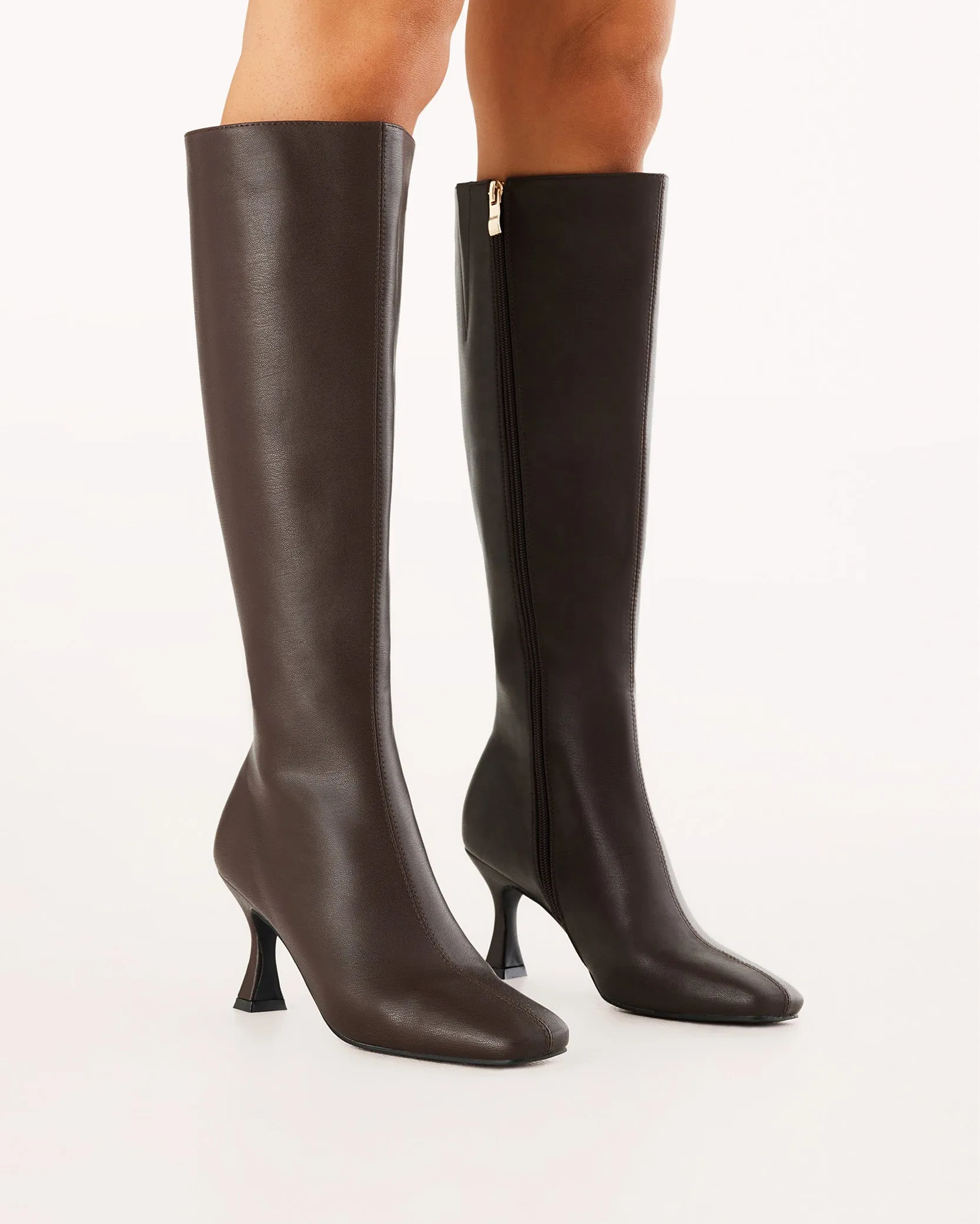 CORBIN - CHOCOLATE sold by Billini product image thumbnail 4