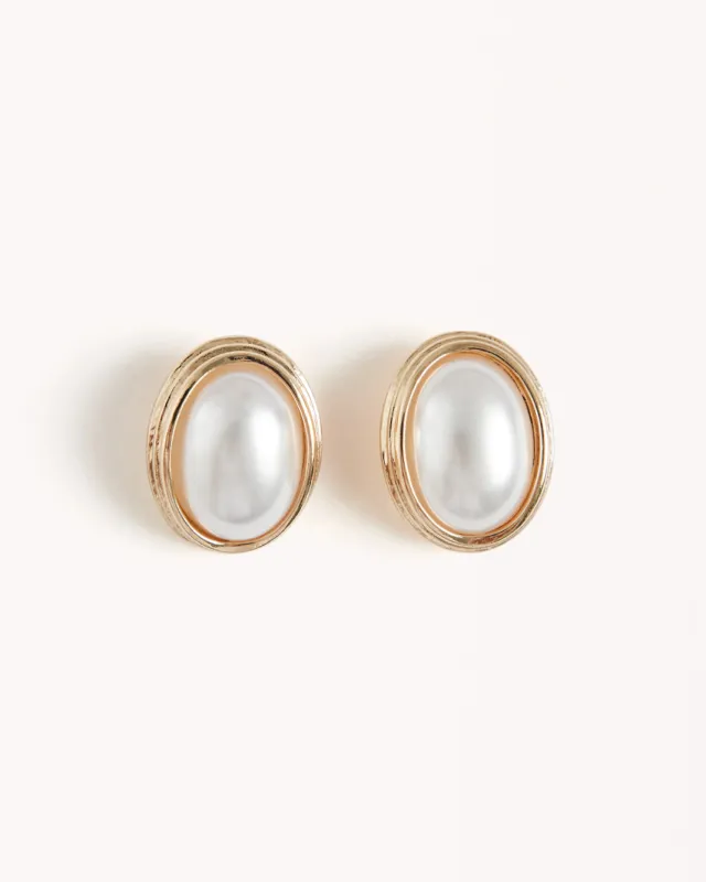 MARILYN EARRINGS - GOLD-PEARL sold by Billini