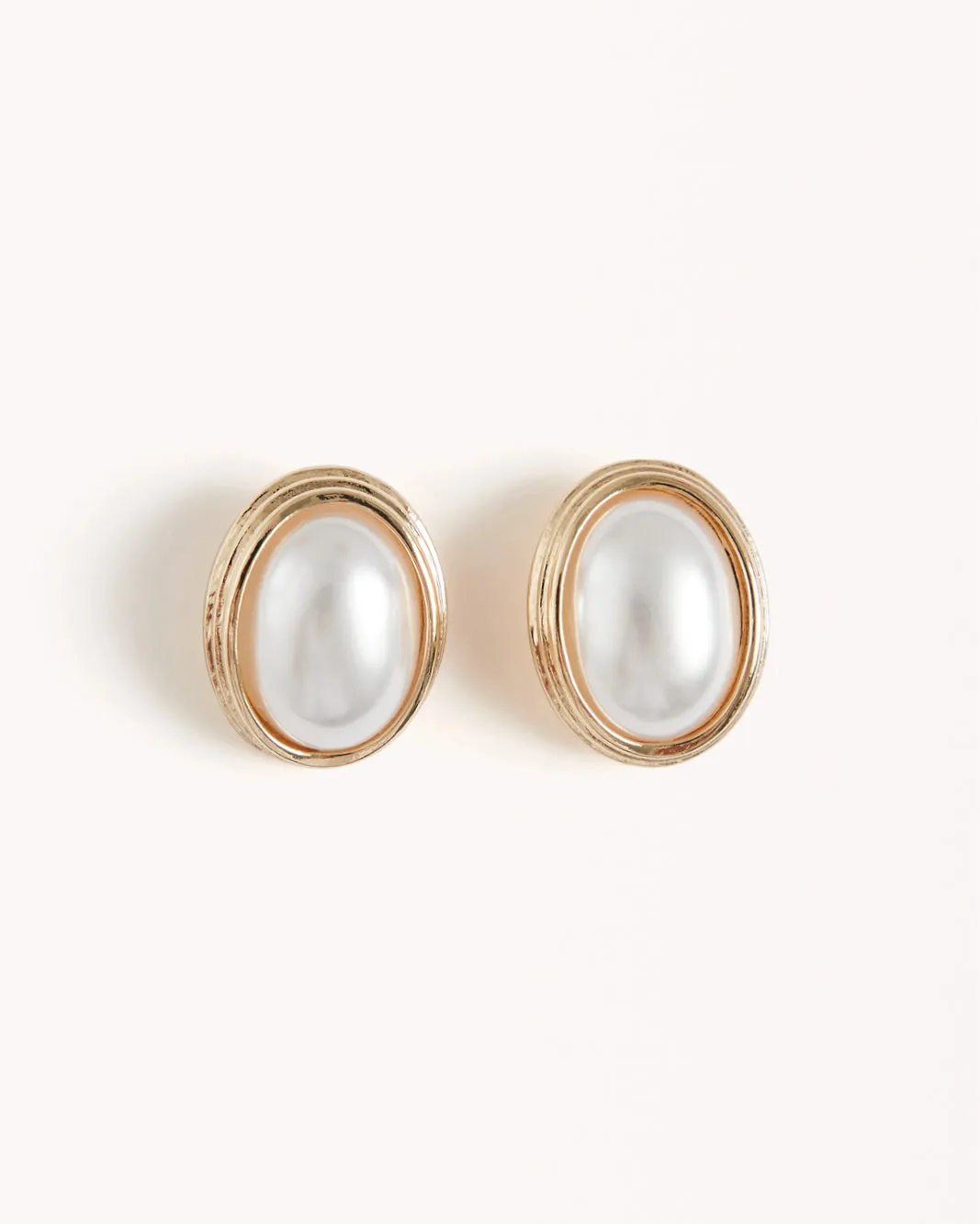 MARILYN EARRINGS - GOLD-PEARL sold by Billini