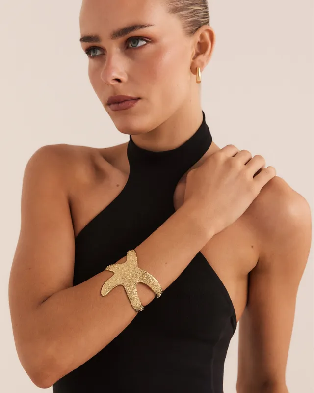 CORALIE BANGLE - GOLD sold by Billini