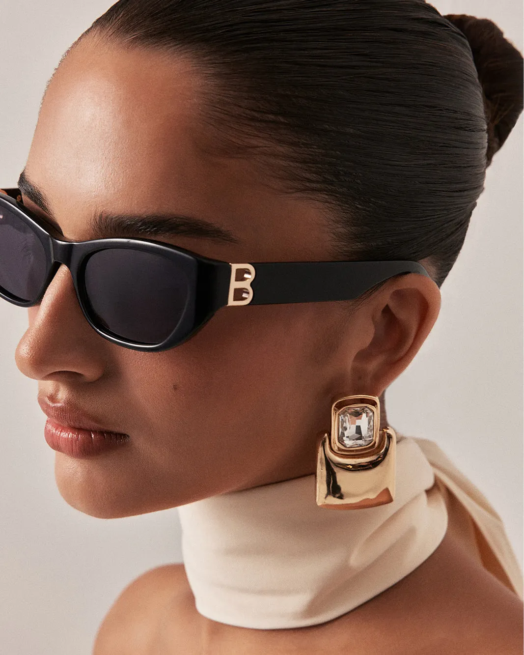 HANNAH EARRINGS - GOLD-DIAMANTE sold by Billini