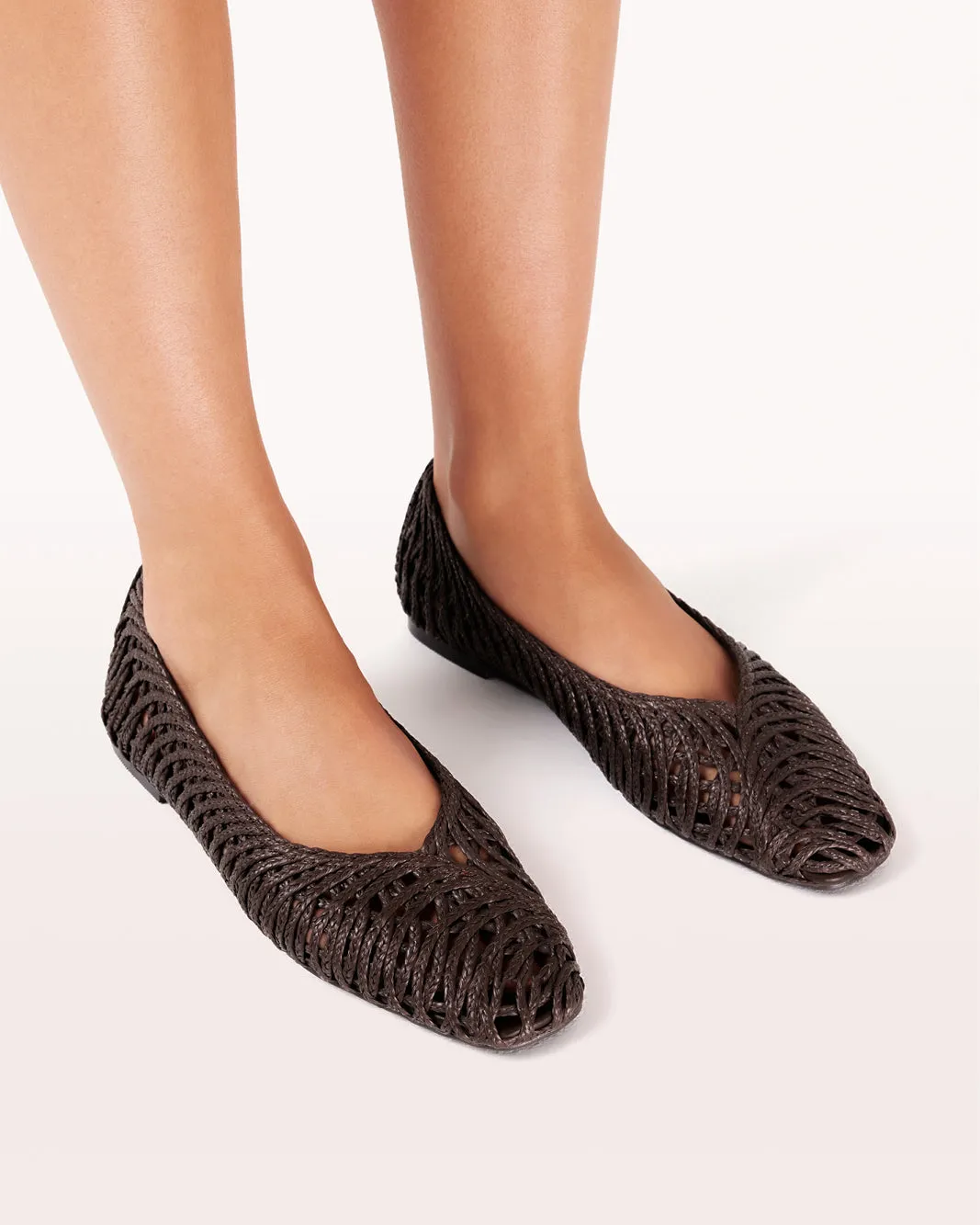 FAYETTE - CHOCOLATE RAFFIA WEAVE sold by Billini product image thumbnail 4