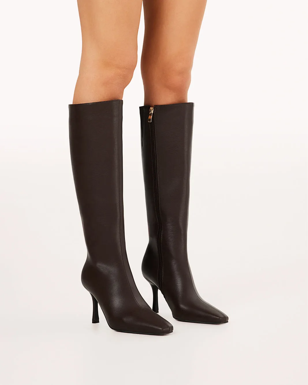 FINNLEY - CHOCOLATE sold by Billini product image thumbnail 3