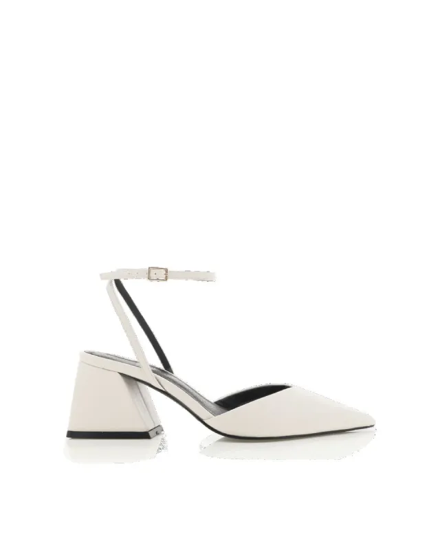 AZLAN - WHITE sold by Billini