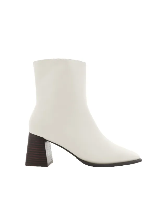 ALANIA - BONE-CHOCOLATE sold by Billini