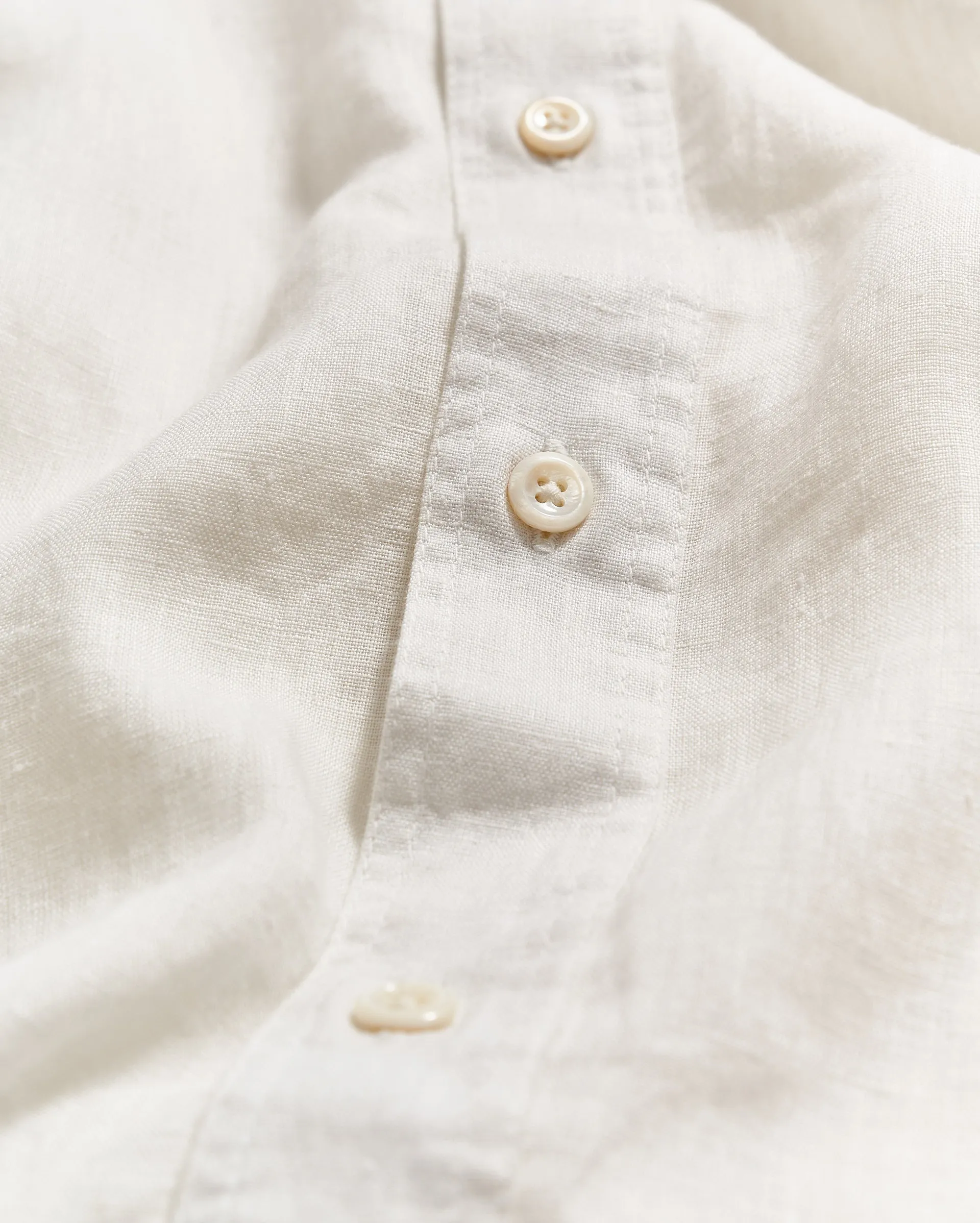 Short Sleeve Linen Tuscumbia Shirt Button Down sold by Billy Reid product image thumbnail 5