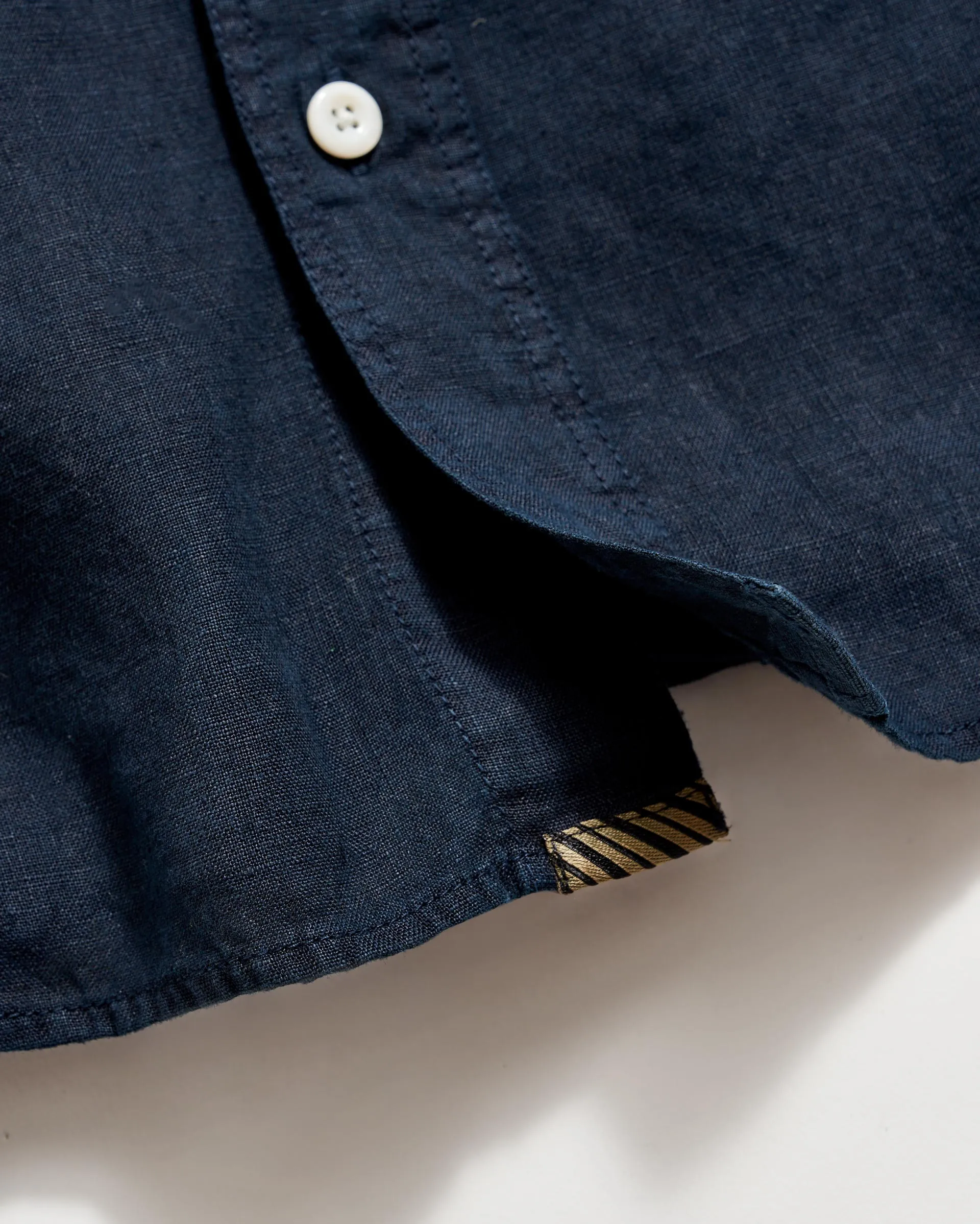 Tuscumbia Linen Shirt Button Down sold by Billy Reid product image thumbnail 5