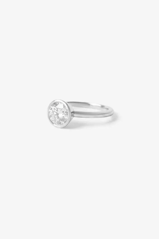 Round Bezel Diamond 14K Solid White Gold Ring - Diamond made by Birdy Grey