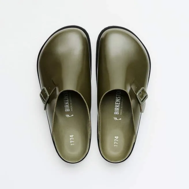 33 Dougal Leather Moss Green sold by Birkenstock