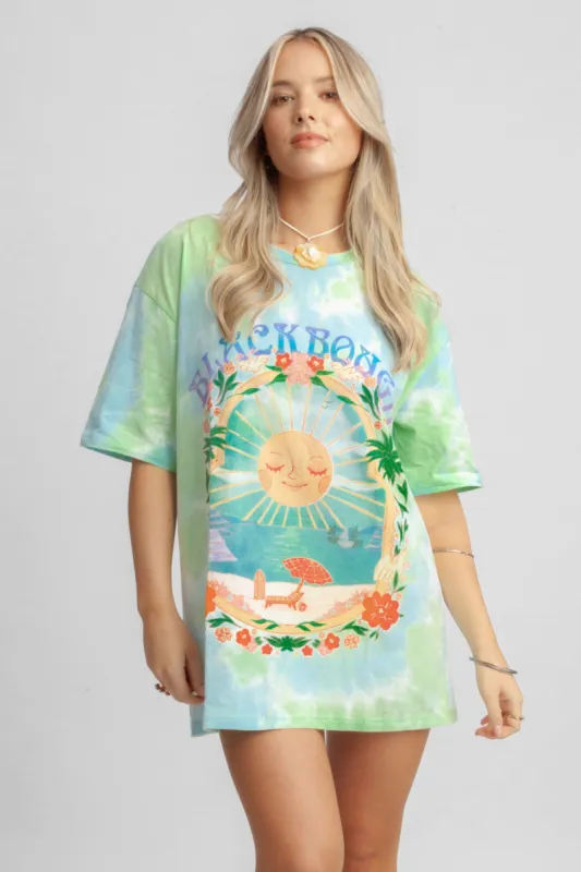 Oversized Graphic Tee / Resort sold by Blackbough