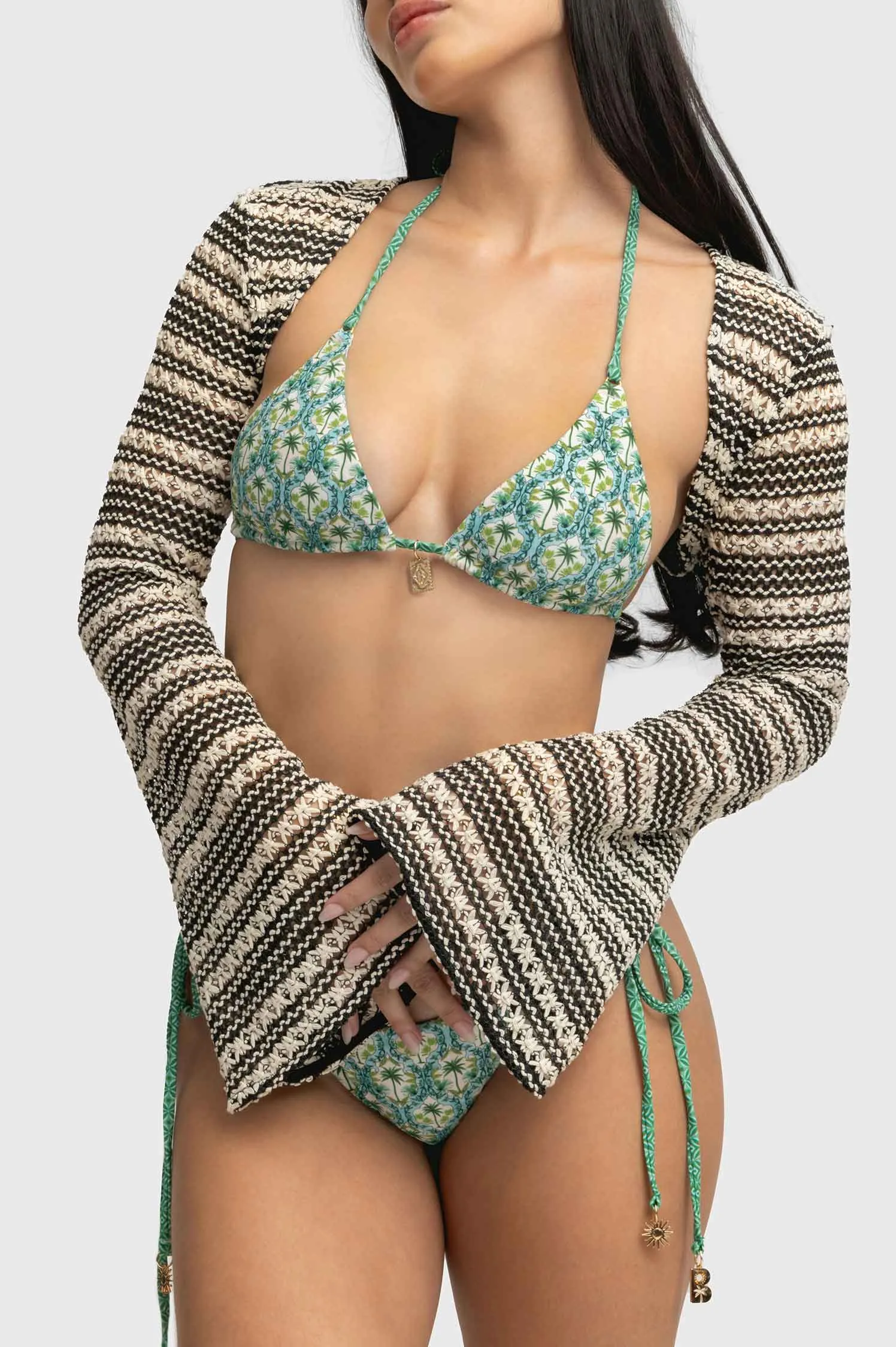 Corinne Knit Shrug / Black and Cream FINAL SALE sold by Blackbough product image thumbnail 4