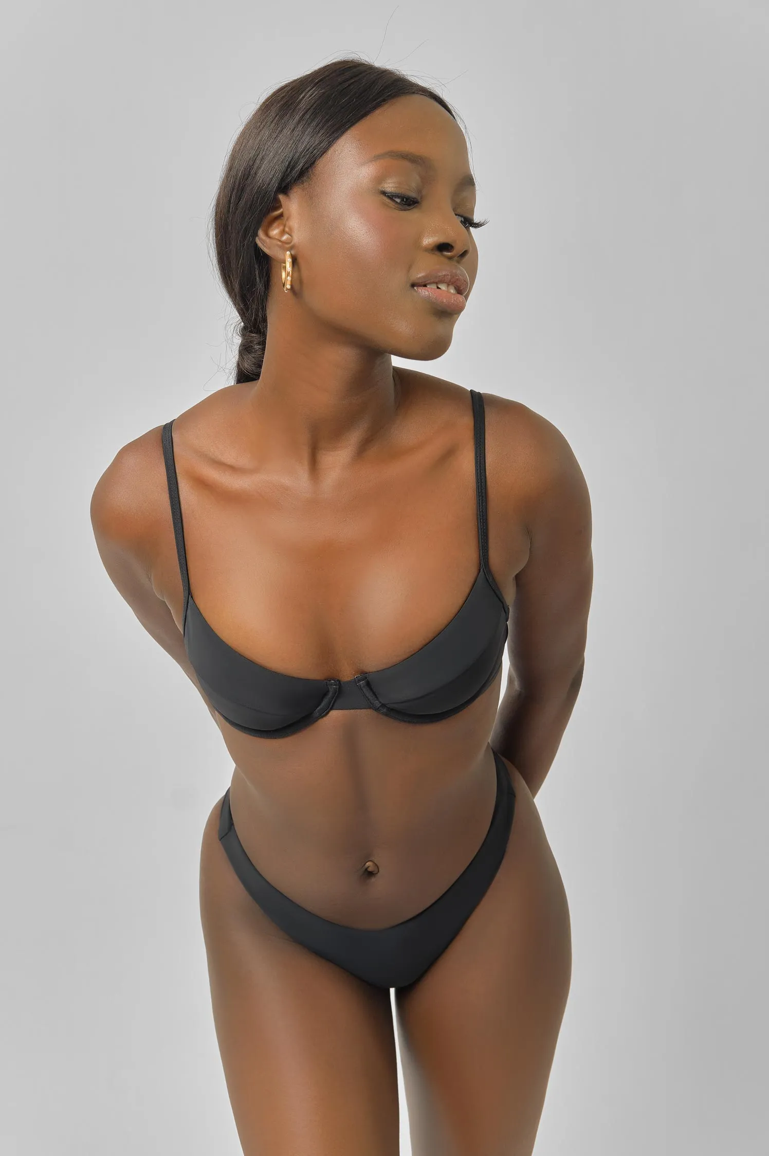 Underwire Top / Bermuda Black sold by Blackbough product image thumbnail 3