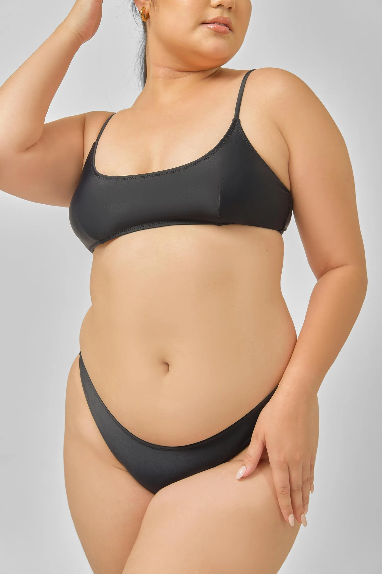 Scoop Neck Top / Bermuda Black sold by Blackbough product image thumbnail 4