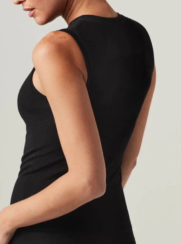Infinity Compression Tank Top - Black made by blanc noir