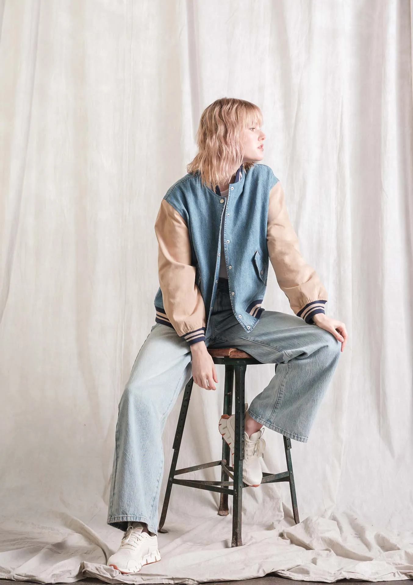 Home Free Jean sold by BlankNYC product image thumbnail 5