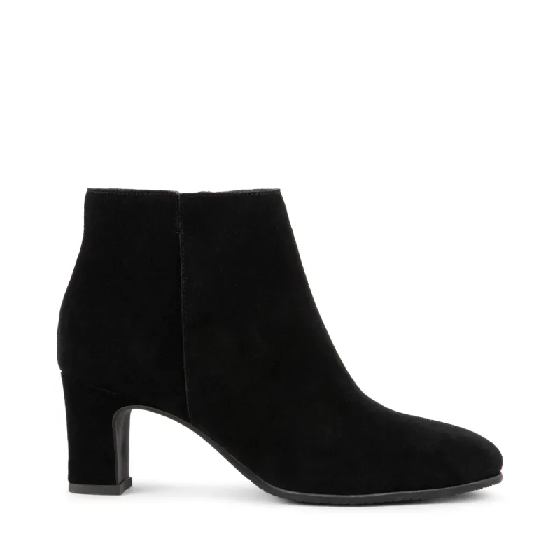 LEENAS sold by Blondo