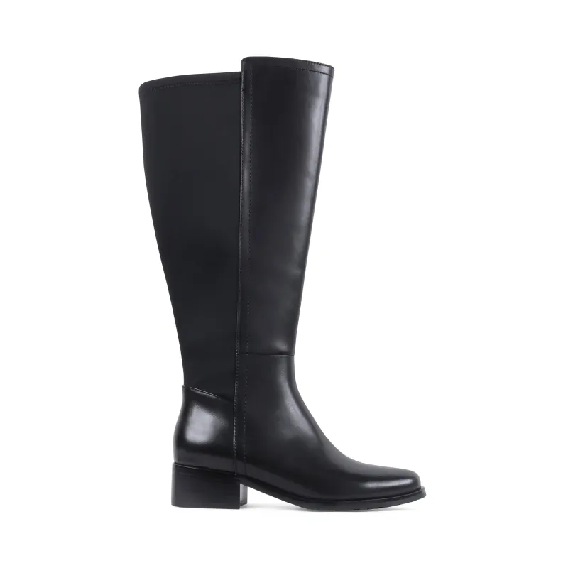 GEENIE-WC BLACK LEATHER made by Blondo