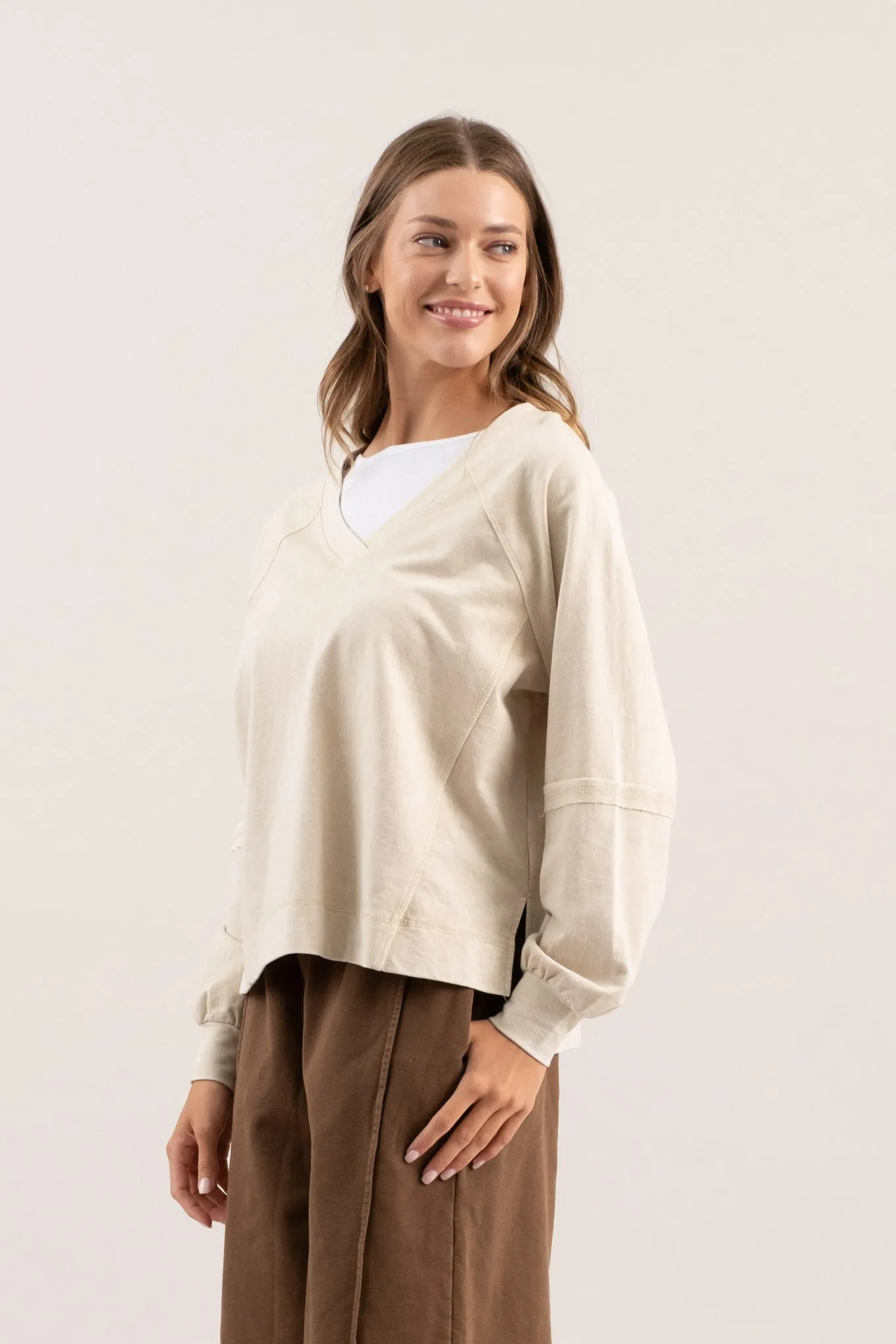 WASHED V NECK EXPOSED SEAM LONG SLEEVE KNIT TOP sold by Blu Pepper product image thumbnail 3