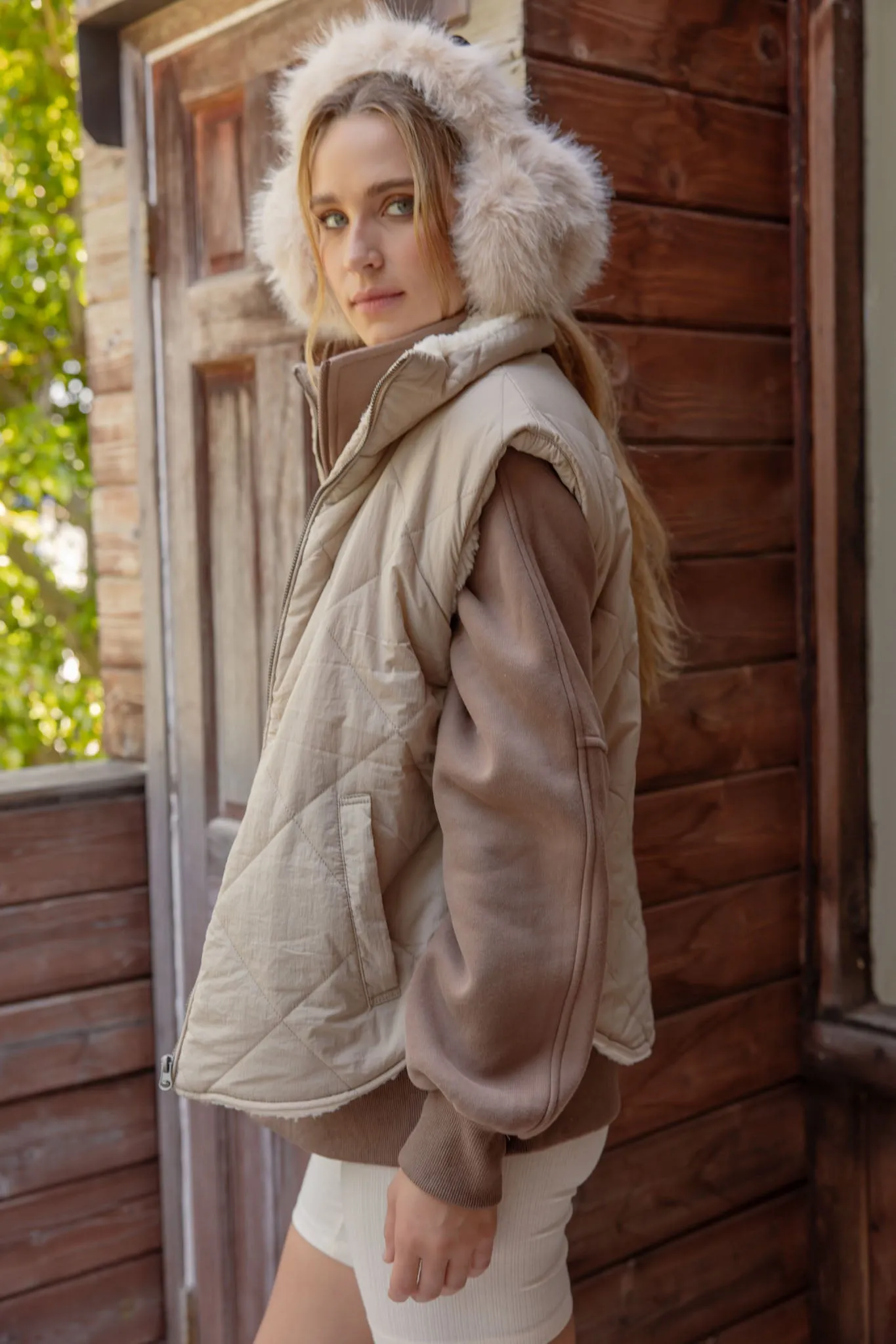 QUILTED ZIP UP FLEECE LINED PUFFER VEST sold by Blu Pepper product image thumbnail 3