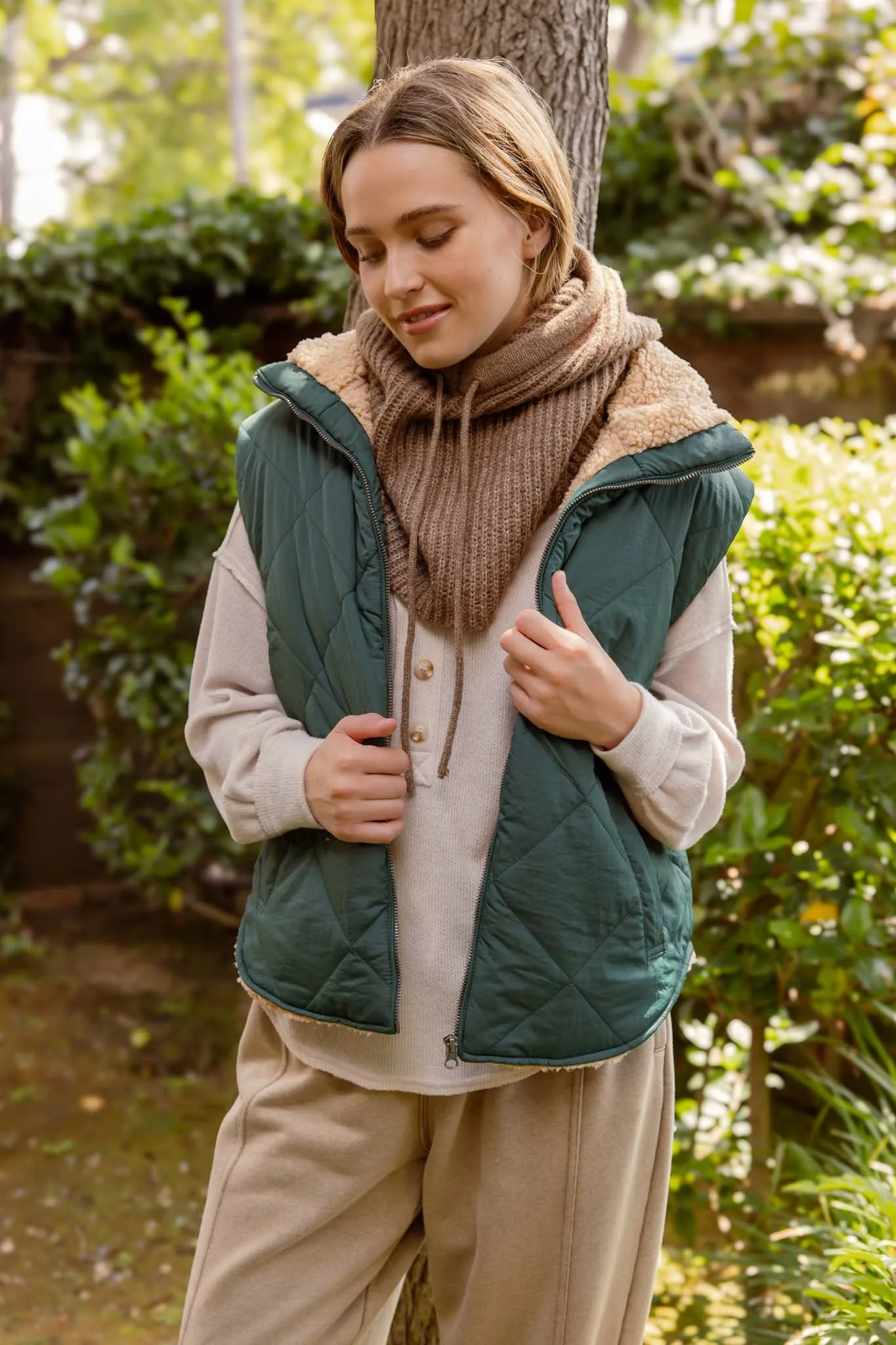 QUILTED ZIP UP FLEECE LINED PUFFER VEST sold by Blu Pepper product image thumbnail 5