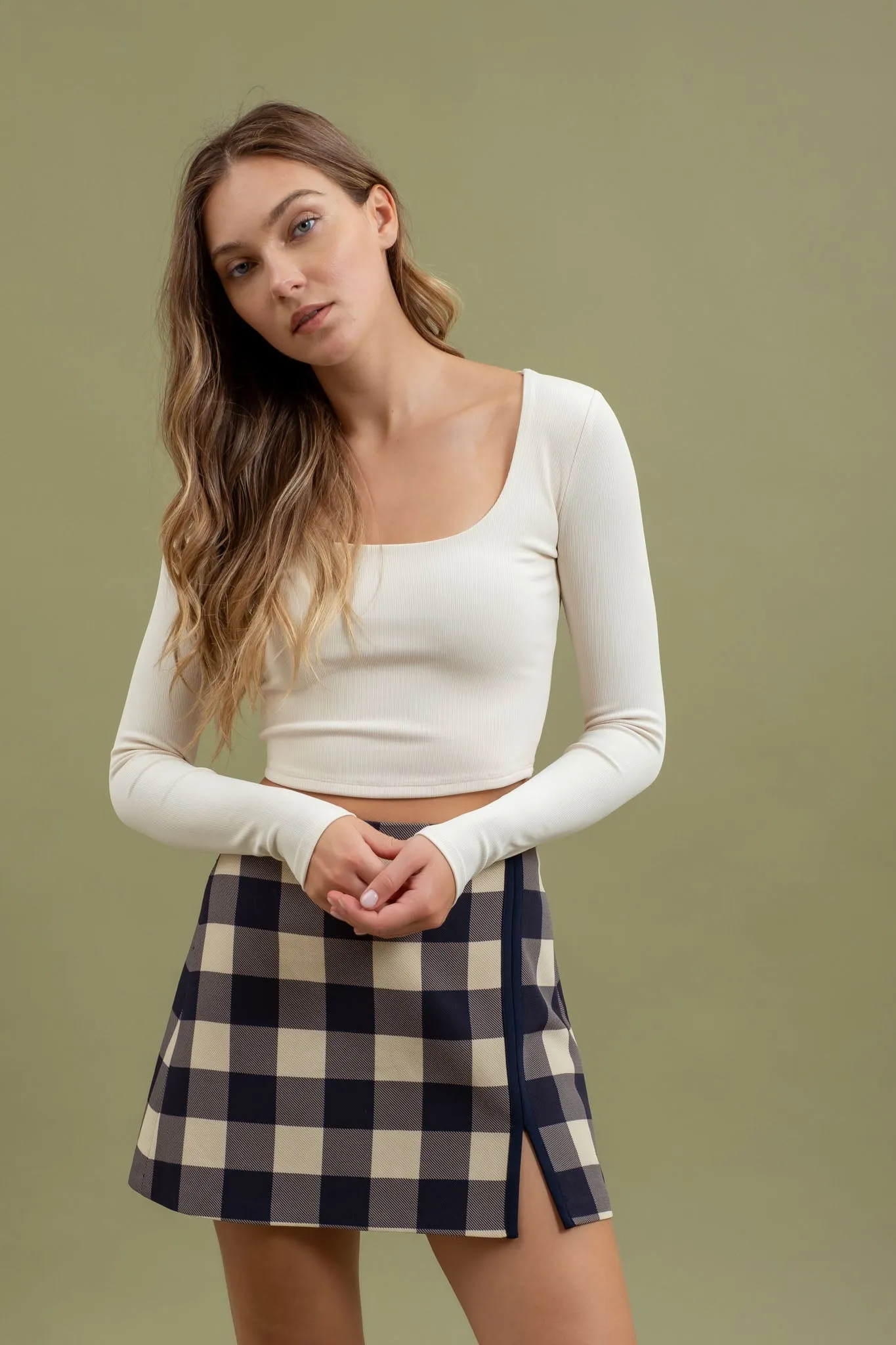 SCOOP NECK LONG SLEEVE KNIT CROP TOP sold by Blu Pepper