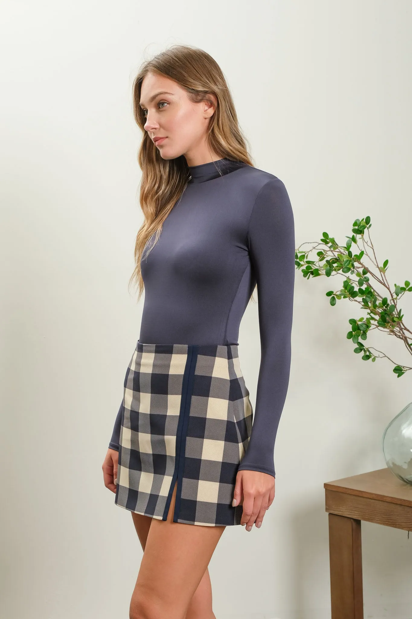 SEAMLESS MOCK NECK LONG SLEEVE BODYSUIT sold by Blu Pepper product image thumbnail 3