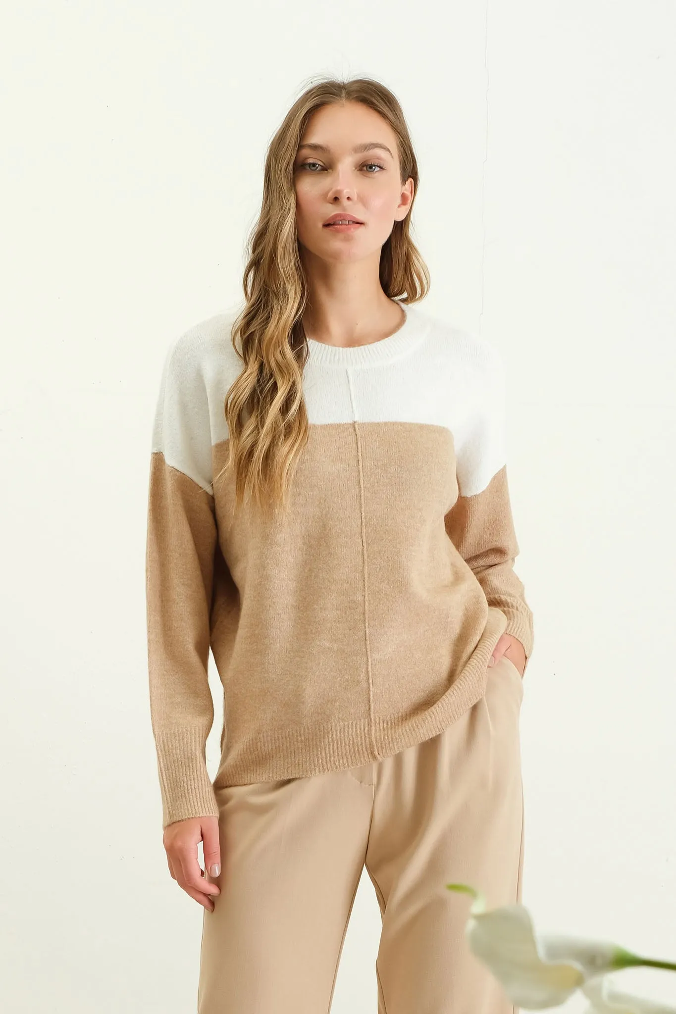 CONTRAST LONG SLEEVE KNIT PULLOVER SWEATER sold by Blu Pepper product image thumbnail 4