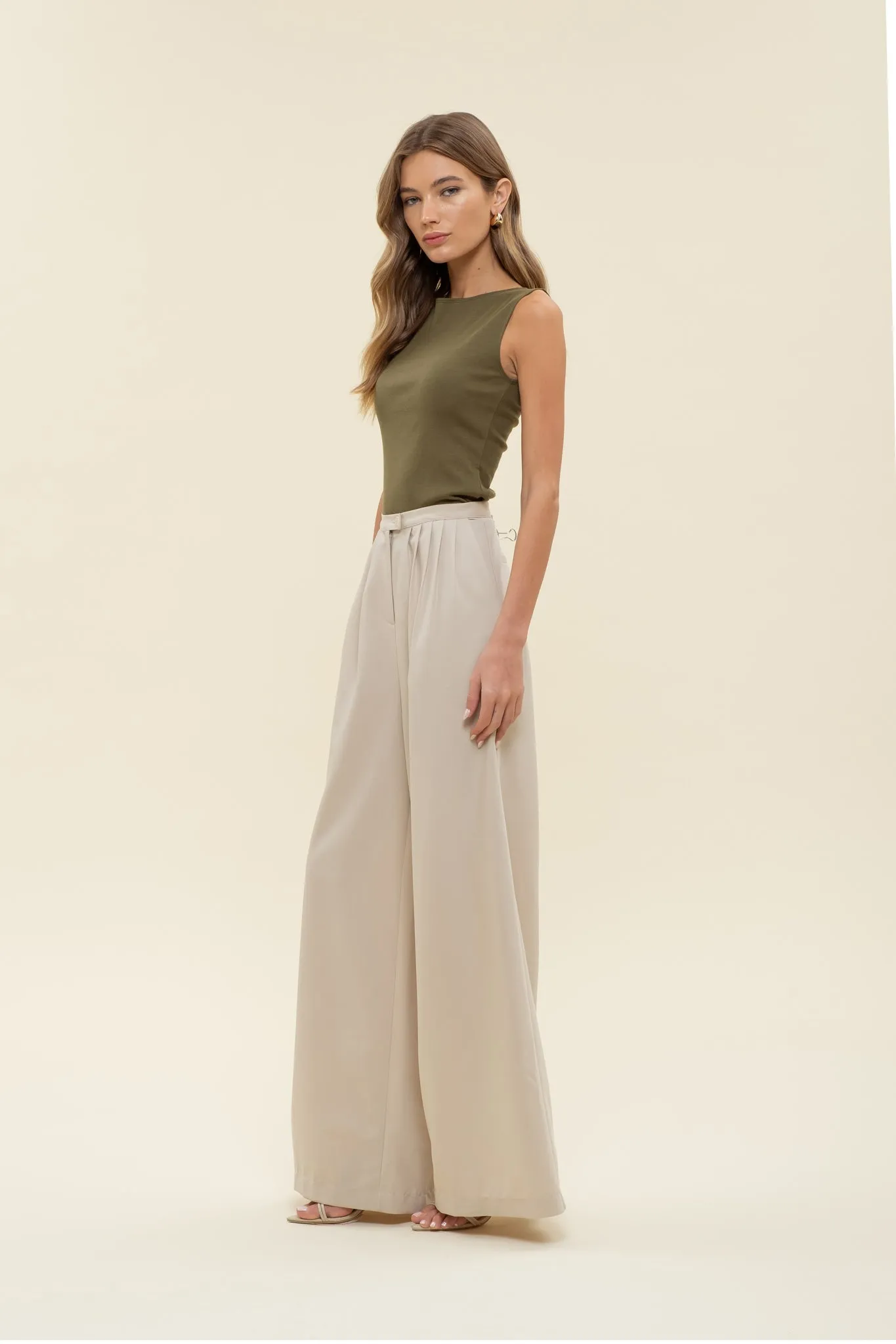 BOAT NECK SLEEVELESS KNIT TOP sold by Blu Pepper product image thumbnail 3